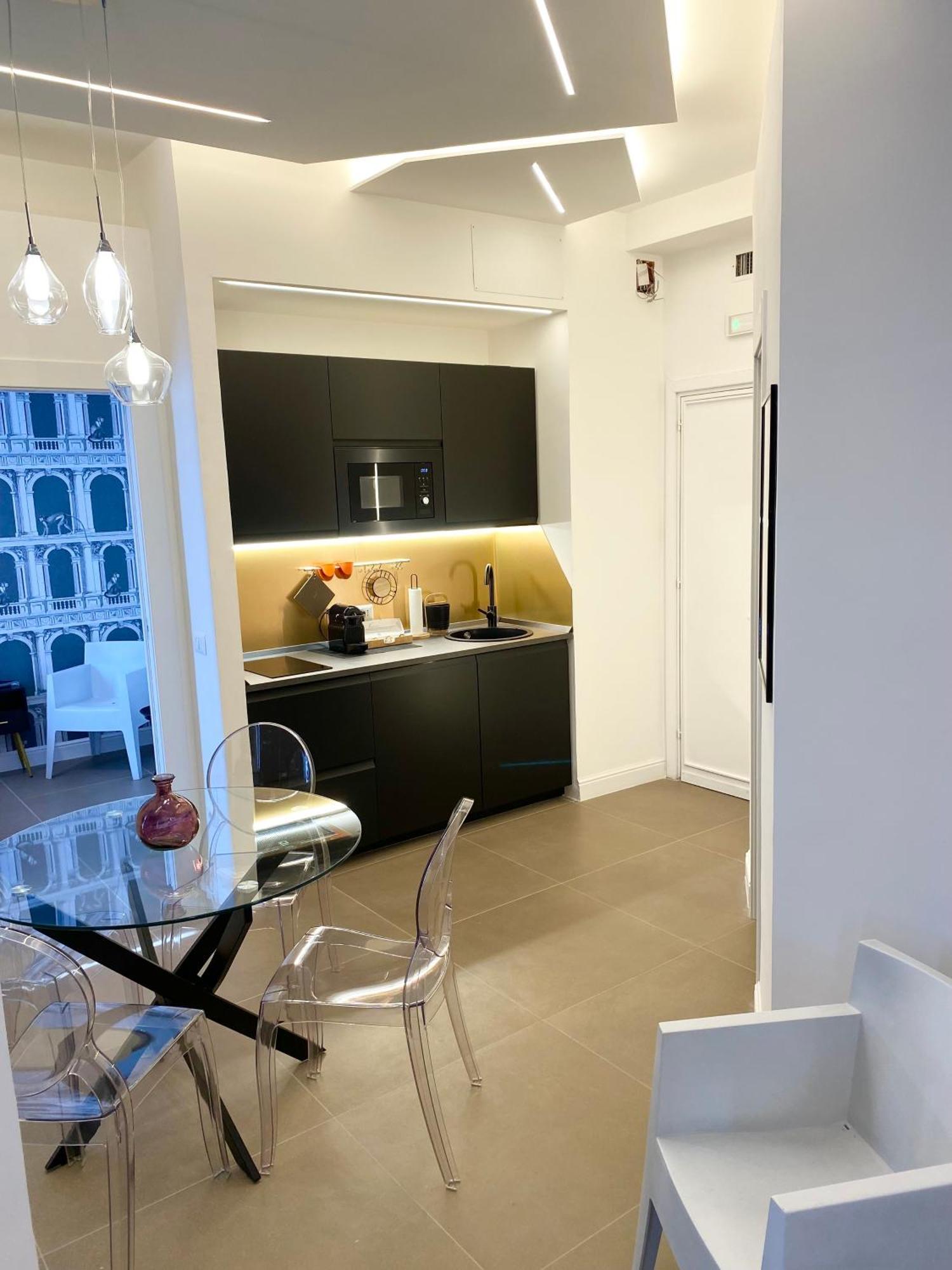 Marmellata Suites, vicino al Colosseo Roma Esterno foto
